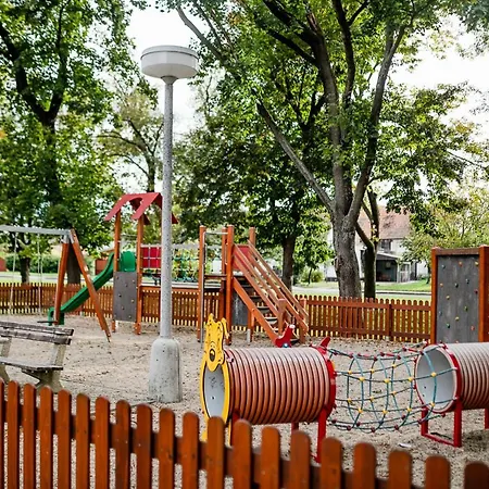 Na Dedine Tatil Evi